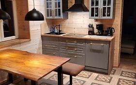 Golden GaPa Central Chalet Apartment 32